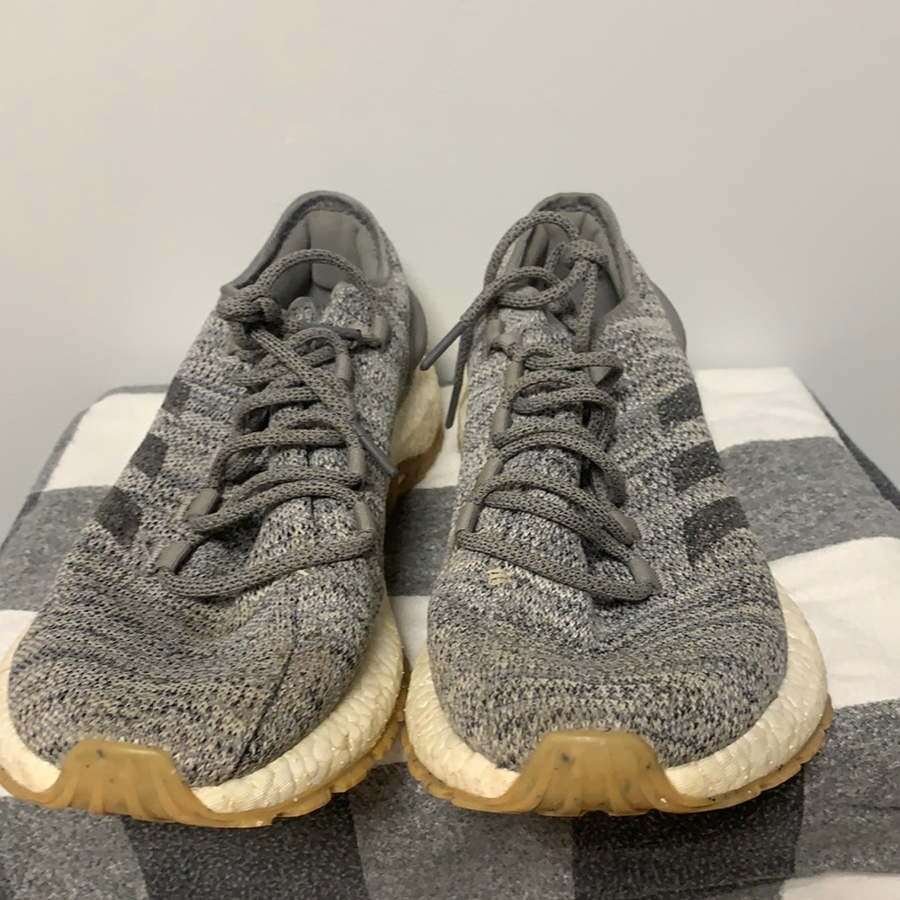 Pure boost “Grey”